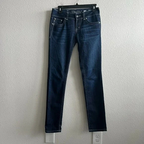 NWOT Miss Me Dark Wash Embellished Skinny Jeans Size 27 Style JP46565 - Picture 2 of 14
